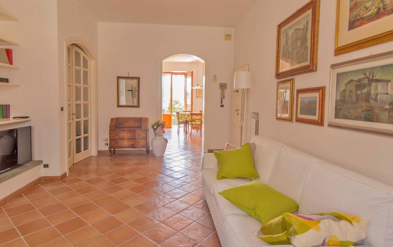 Appartamento Donella Con Parcheggio Privato San Gimignano Exterior photo