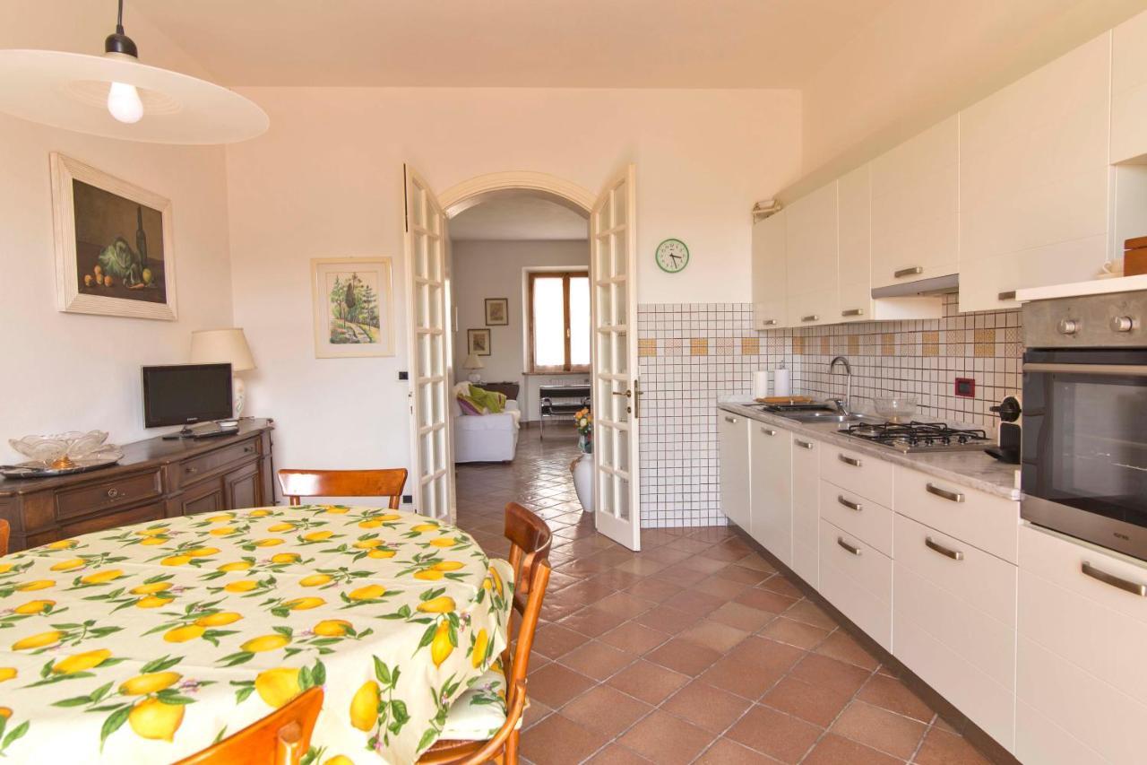 Appartamento Donella Con Parcheggio Privato San Gimignano Exterior photo