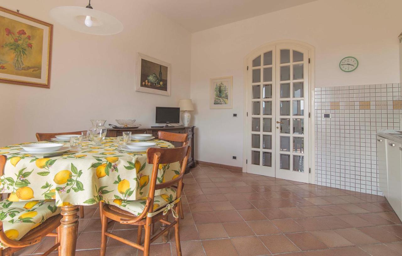 Appartamento Donella Con Parcheggio Privato San Gimignano Exterior photo